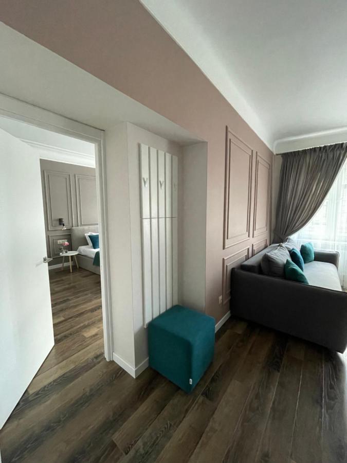 Von Cruss Apartments In Lviv Exterior photo